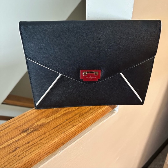 kate spade Handbags - KATE SPADE ENVELOPE CLUTCH NWT $135 Retail